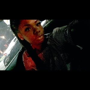 Meet your Posher, Symone7